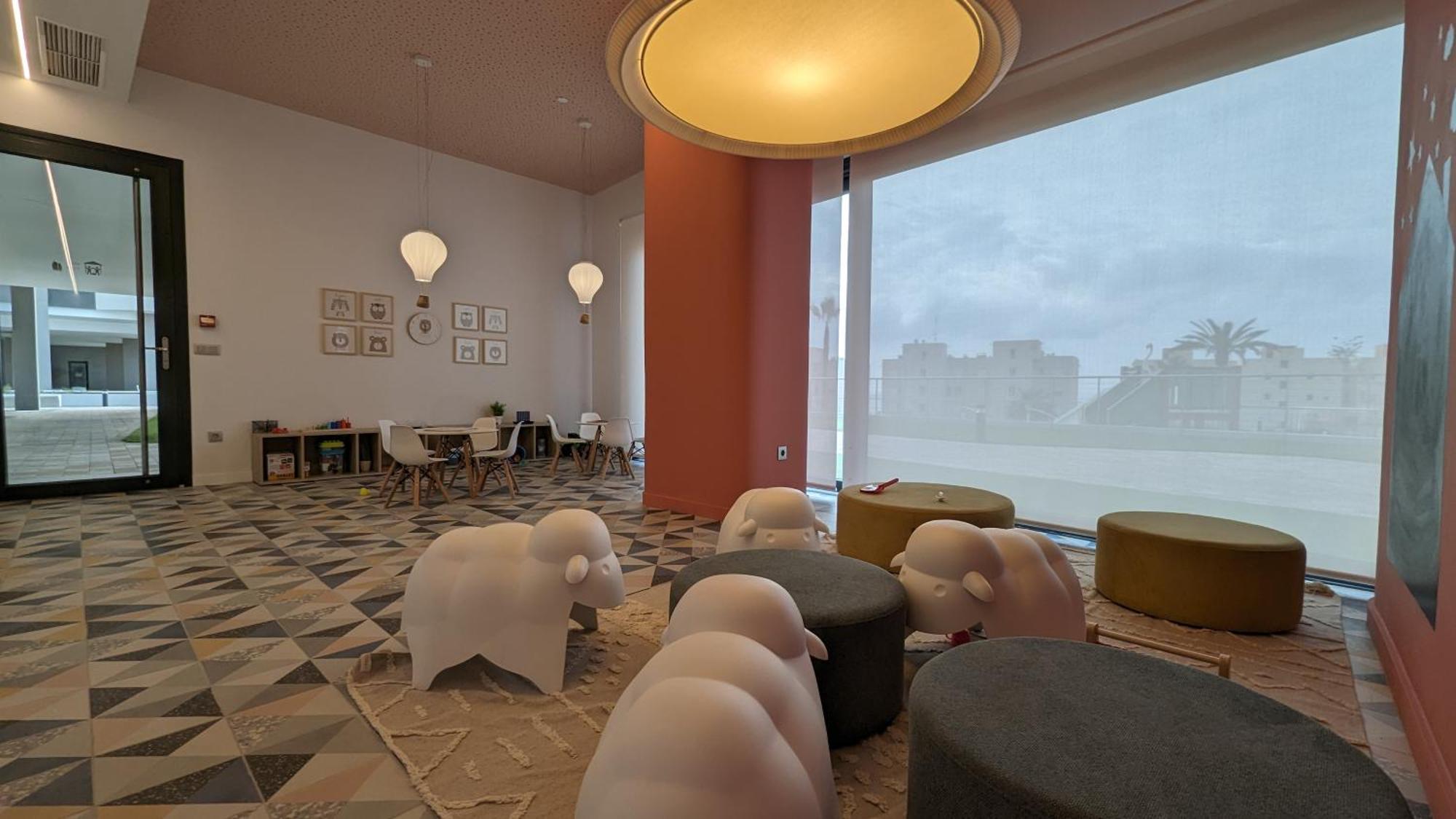 Sunset Cliffs Sea View Apartments 베니돔 외부 사진